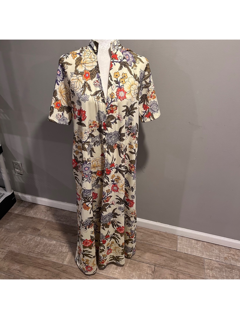 Elaine Sklar Womens Vtg MuMu Polyester Housecoat Retro Clothing floral Small 70s